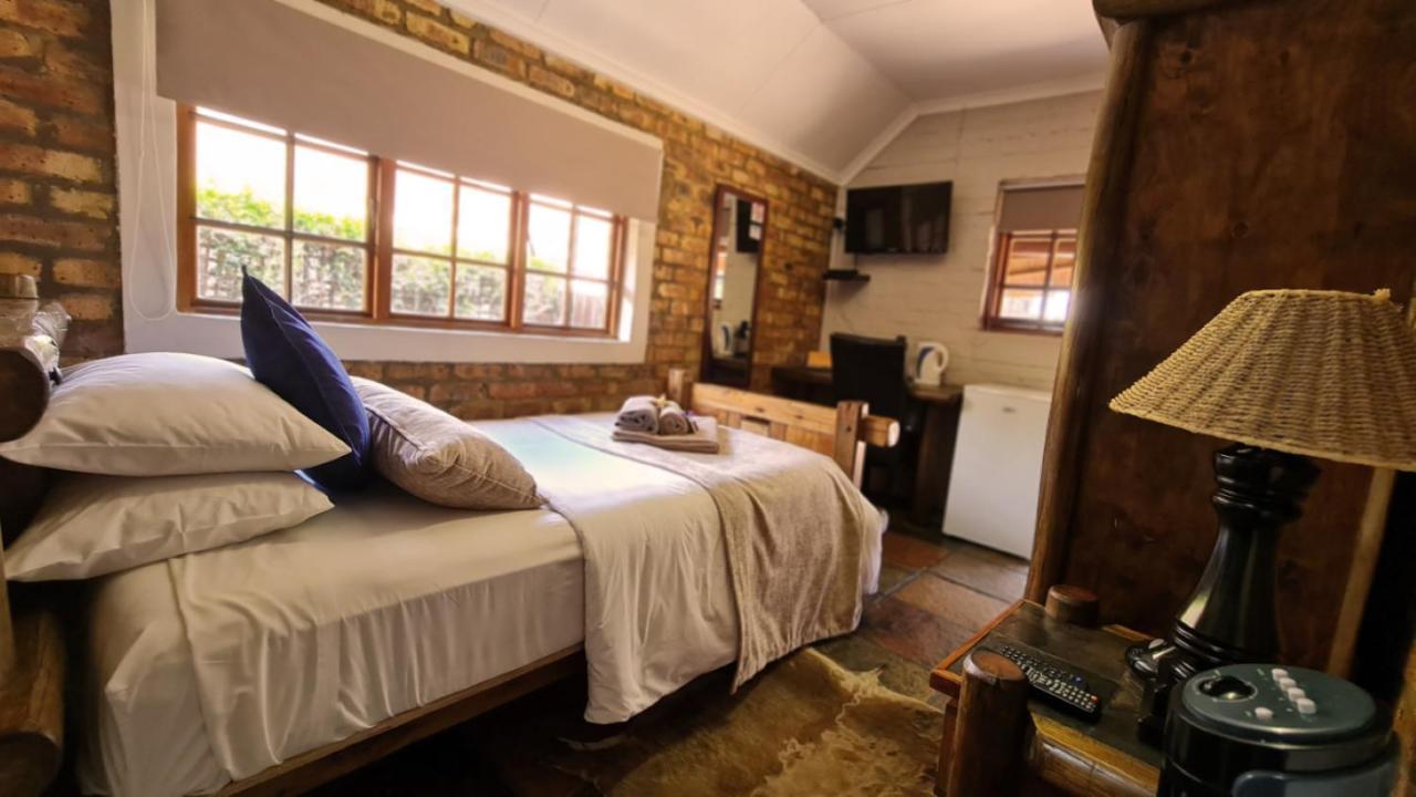 Klein Bosveld Guest House Witbank Buitenkant foto