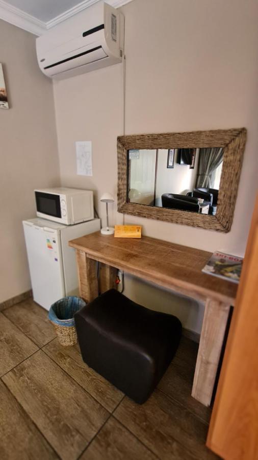 Klein Bosveld Guest House Witbank Buitenkant foto