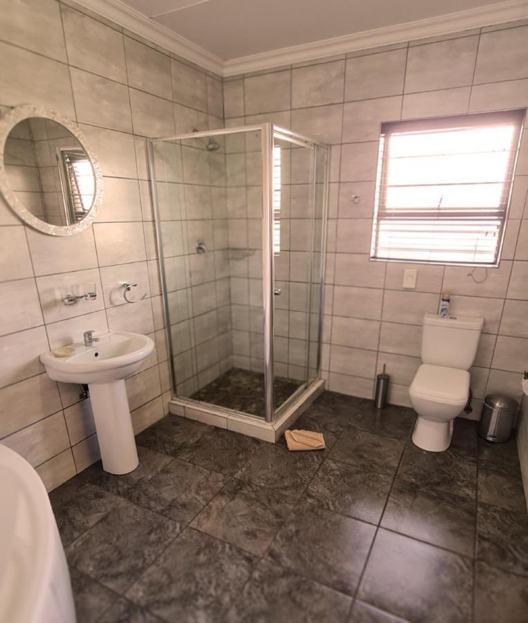 Klein Bosveld Guest House Witbank Buitenkant foto