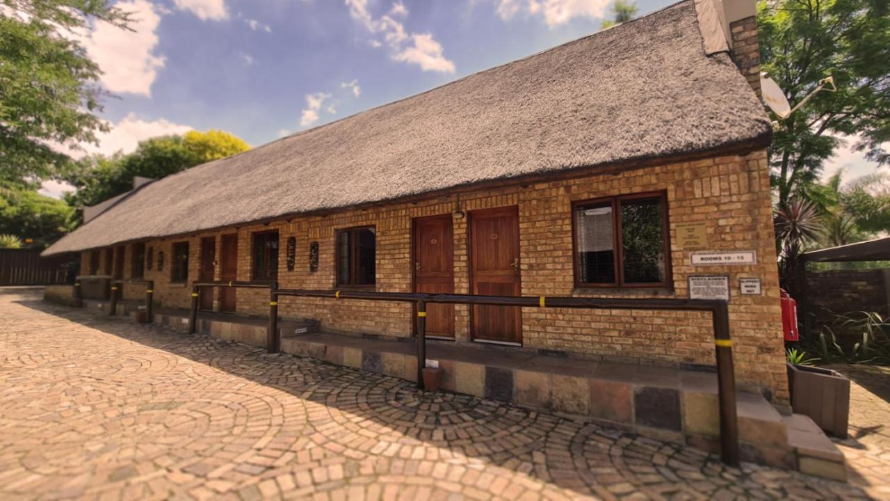 Klein Bosveld Guest House Witbank Buitenkant foto