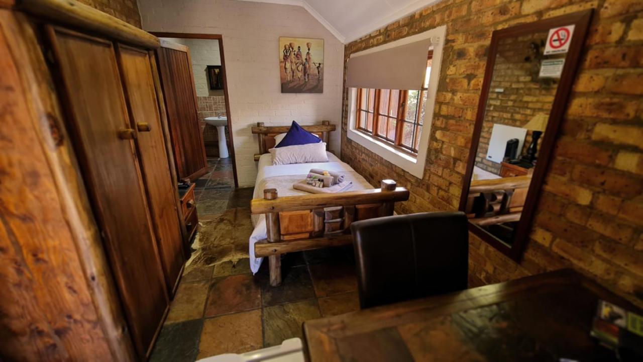 Klein Bosveld Guest House Witbank Buitenkant foto
