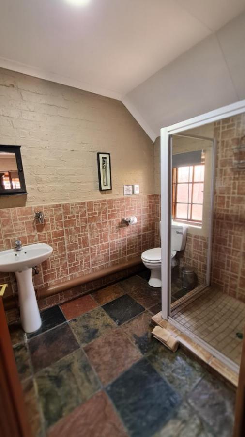 Klein Bosveld Guest House Witbank Buitenkant foto