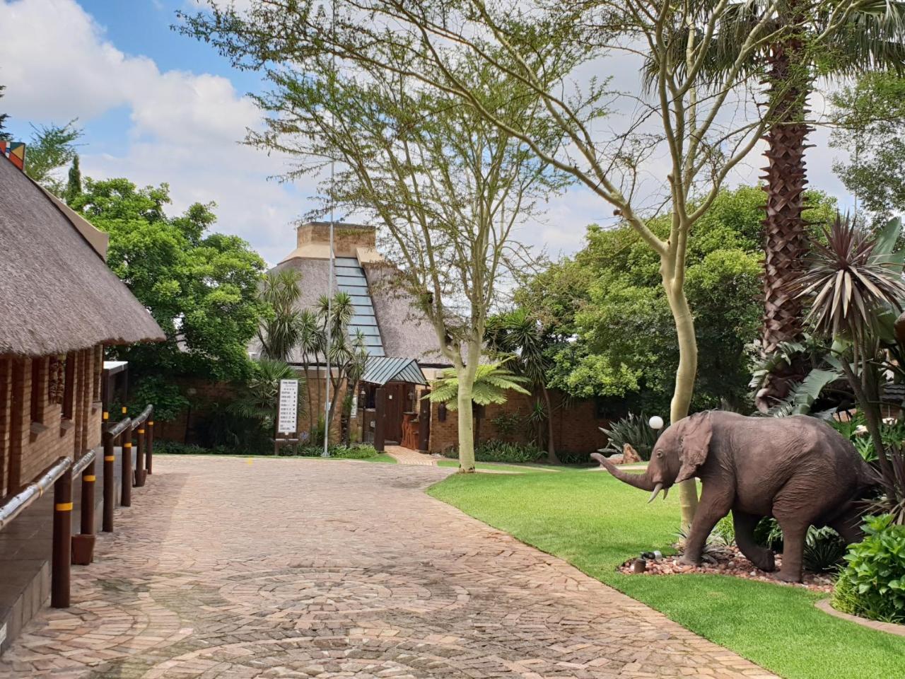 Klein Bosveld Guest House Witbank Buitenkant foto